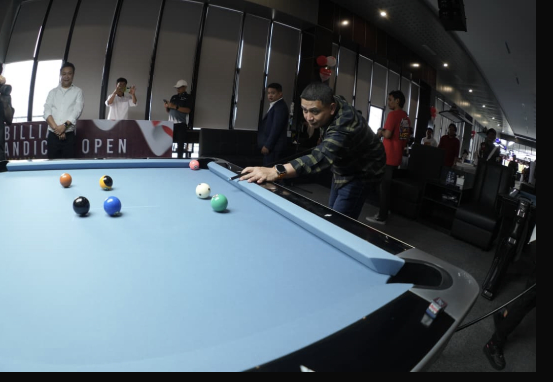 Resmikan Turnamen Billiard dan Fit Infinity, Wali Kota Makassar Sebut Jadi Ruang Positif Bagi Anak Muda