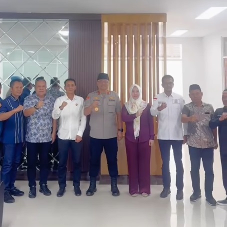 Pimpinan DPRD Sulbar Terima Kunjungan Silaturrahmi Kapolda Sulbar