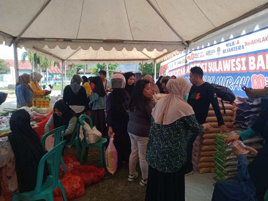 Pemprov Sulbar Gelar Gerakan Pangan Murah di Mamuju, Masyarakat Sambut Antusias Harga Kebutuhan Pokok Terjangkau