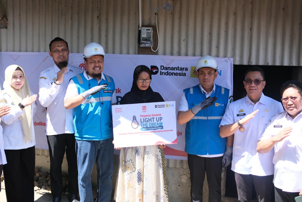 Pemkot Parepare Apresiasi Program Light Up The Dream PLN Hadirkan Sambungan Listrik Gratis Bagi Warga Prasejahtera