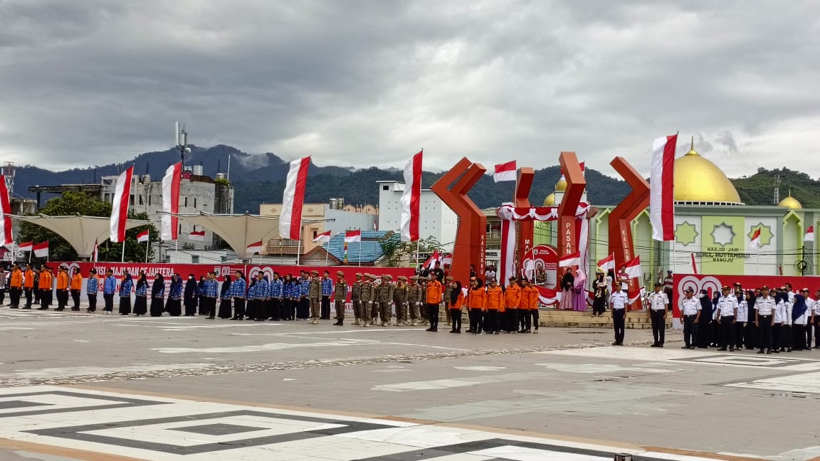 Sentuhan Digital Diskominfo Sulbar, Jadi Akses Masyarakat Menyaksikan Upacara HUT RI di Pantai Manakarra 