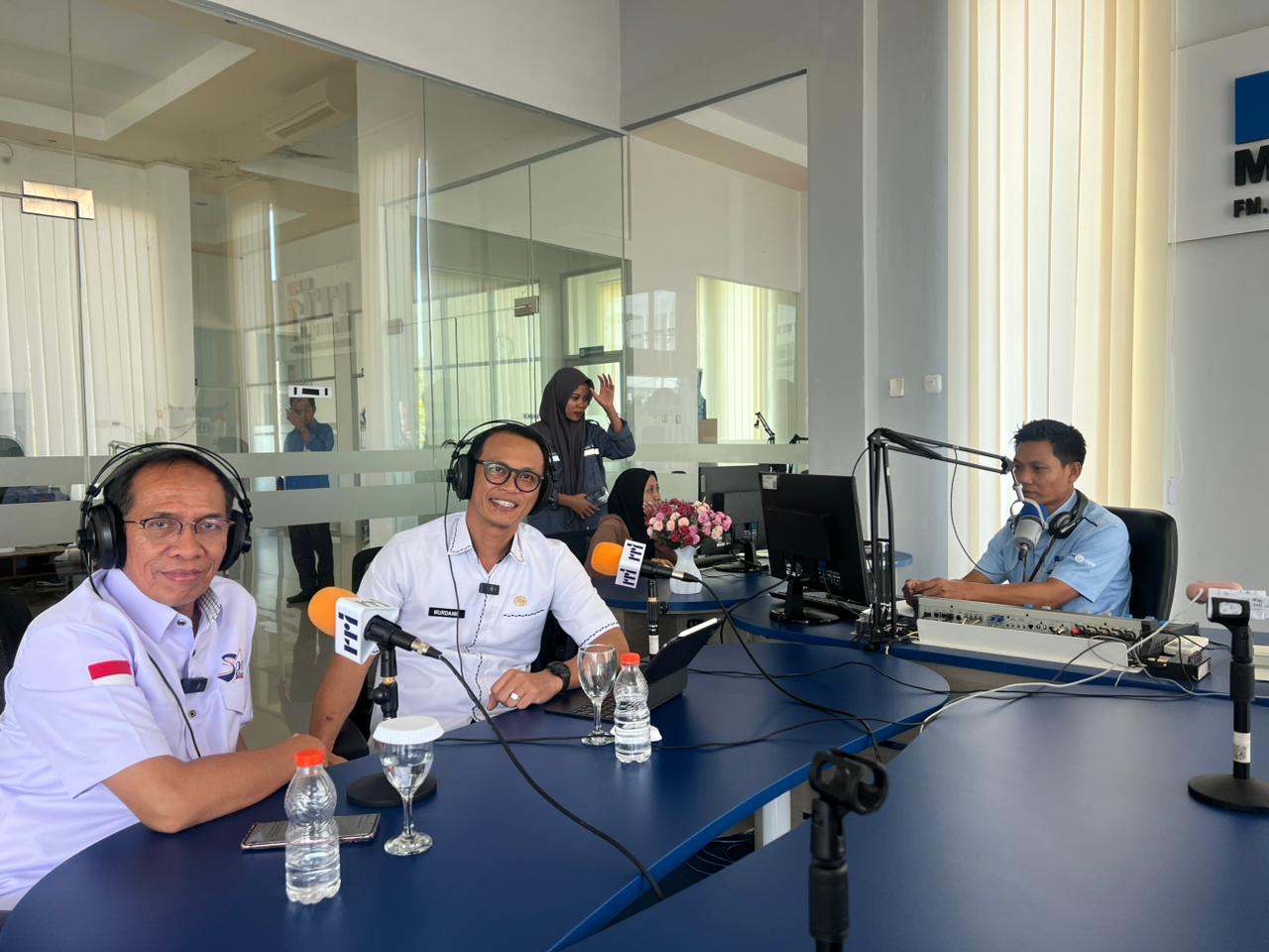 Dialog RRI Mamuju: SDK Tegaskan Komitmen Pendidikan Lewat Program Beasiswa