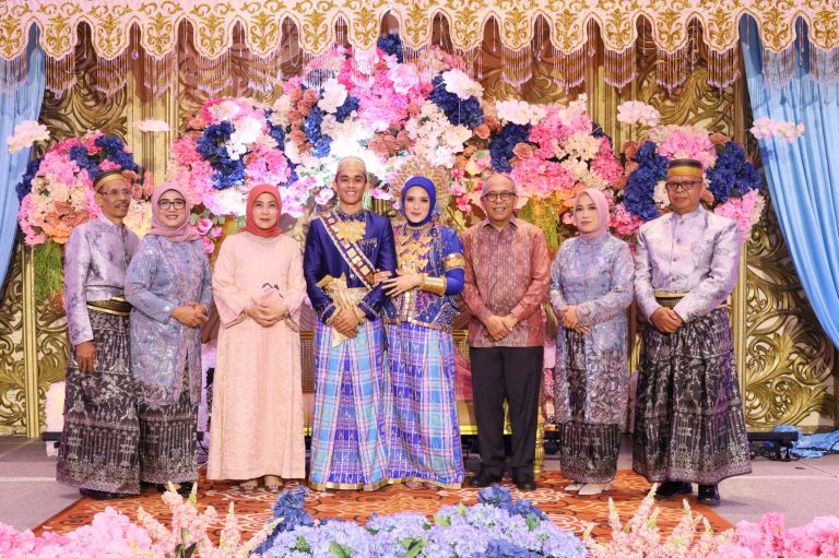 Akhir Pekan, Wawali Makassar Hadiri Sejumlah Momen Bahagia Warga dan Acara Adat Budaya