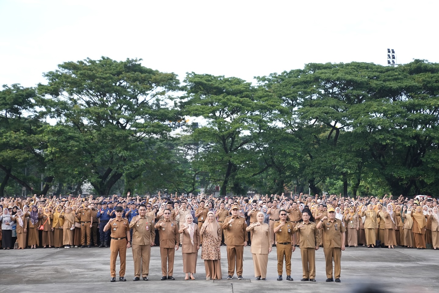 Apel Pagi di Lapangan Karebosi, Wali Kota Makassar Tegaskan Pentingnya Etika sebagai Fondasi ASN