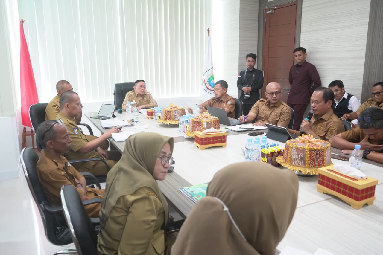 Kabag Umum dan Keuangan Sekretariat DPRD Sulbar Menghadiri Rapat Pembahasan Perkembangan Aset Randis 