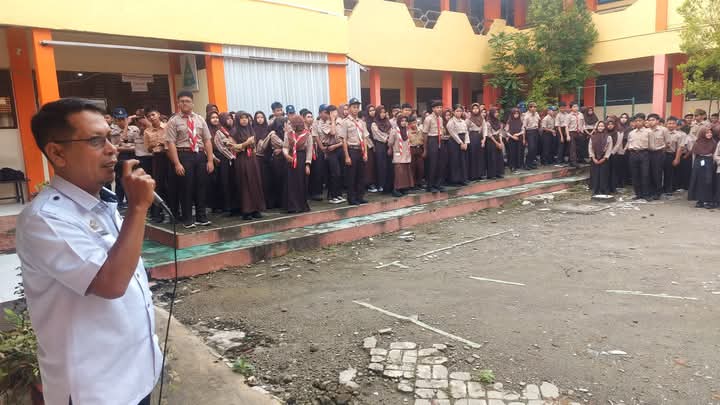Hari Pertama Masuk Sekolah Aktif, SMPN 10 Parepare Gelar Halal Bihalal, Sosialisasi Religiusitas Hingga Temu Alumni Paskib