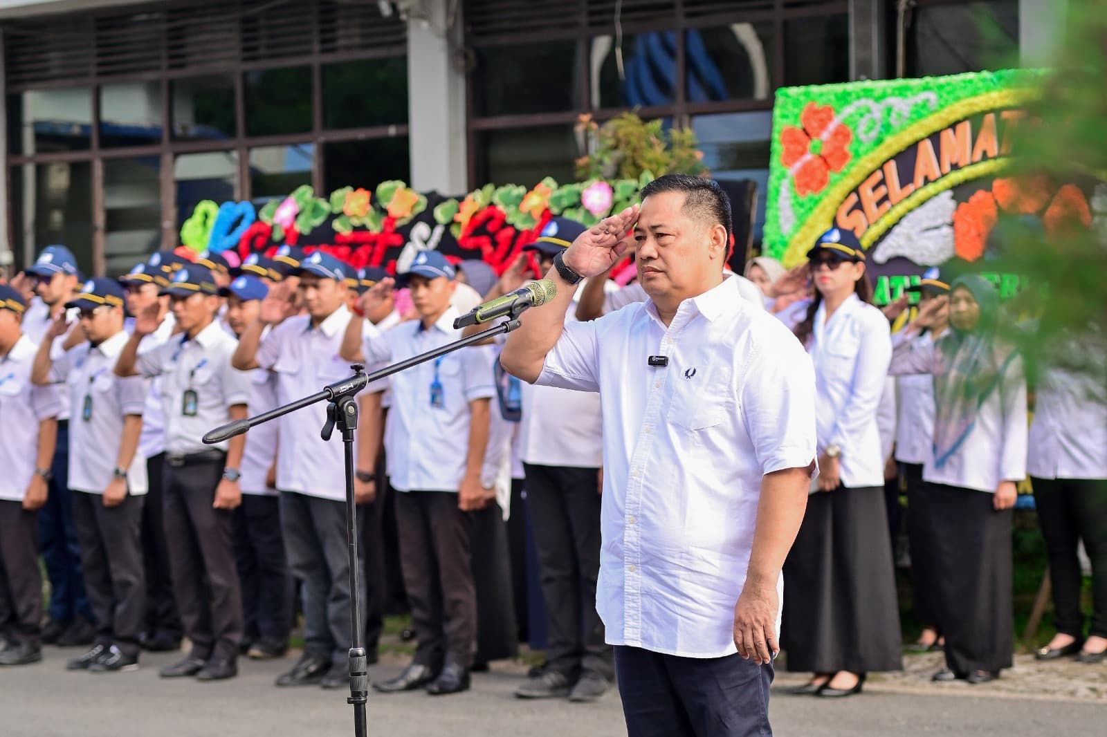 Hamzah Ahmad Pimpin Apel Perdana Sebagai Plt Dirut PDAM Makassar, Berpesan Terus Menjaga Kebersihan dan Kedisiplinan Kerja