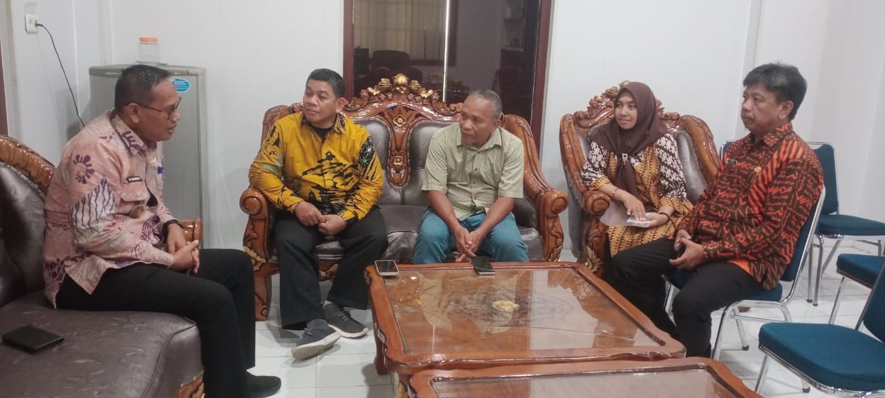 Ketua Komite, Kepala SDN 3 Parepare dan Panitia Audiensi Kadisdikbud Rencana Perpisahan, Murni Partisipasi Orang Tua Siswa