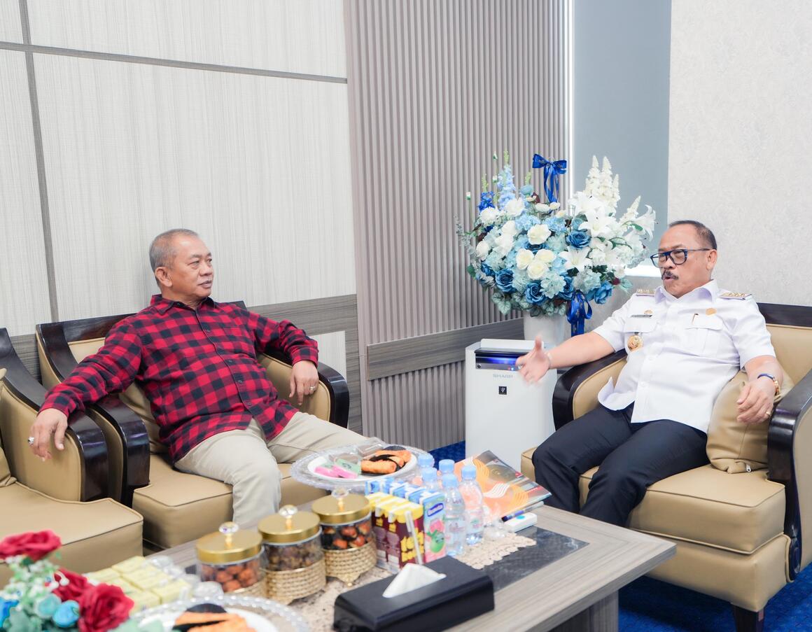 Gubernur SDK dan Rival Pilkada Bersatu, Berikan Dukungan untuk Pembangunan