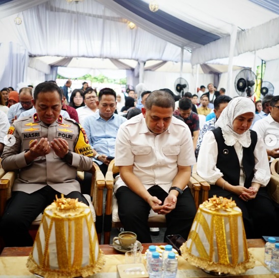 Legislator Ismail Bersama Wali kota dan Wawali Makassar Terpilih Hadiri Grand Opening Bistro & Pool Eight Street