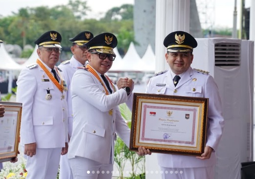 Tepat Hari Otonomi Daerah ke-29, Pemkot Makassar Raih Penghargaan Kinerja Tertinggi Berdasarkan EPPD