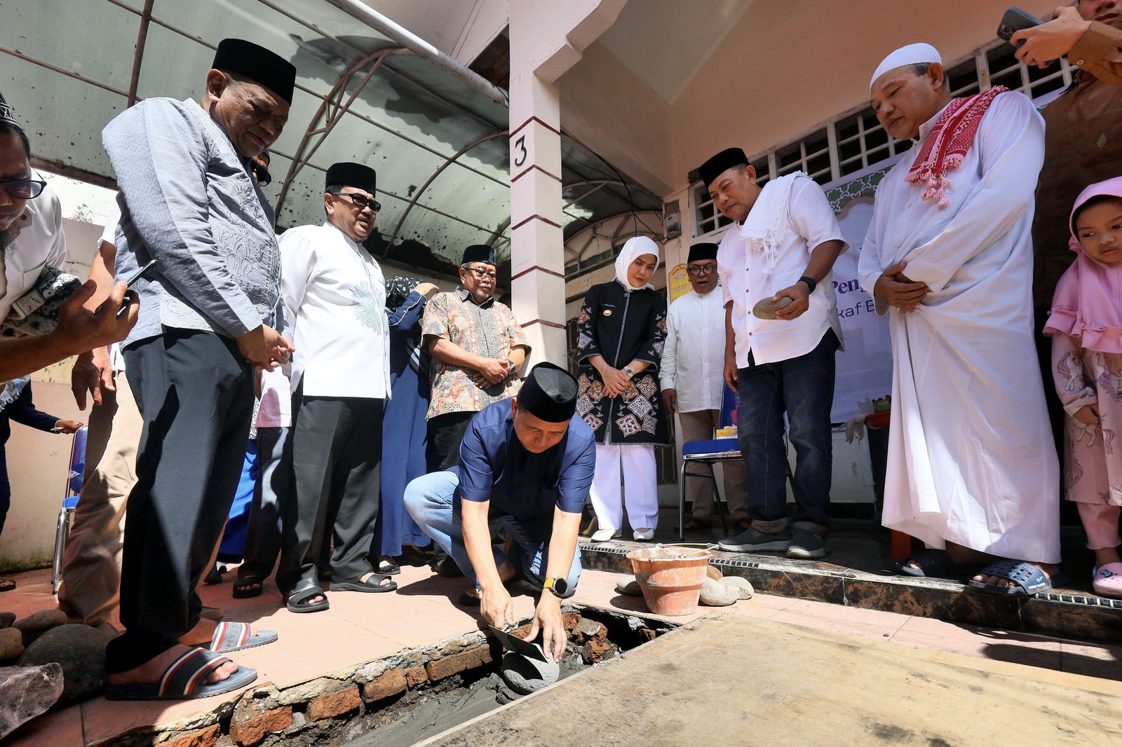 Munafri-Aliyah Hadiri Ground Breaking Masjid Al-Ikhlas di Hertasning, Tekankan Pentingnya Menjaga Kerukunan