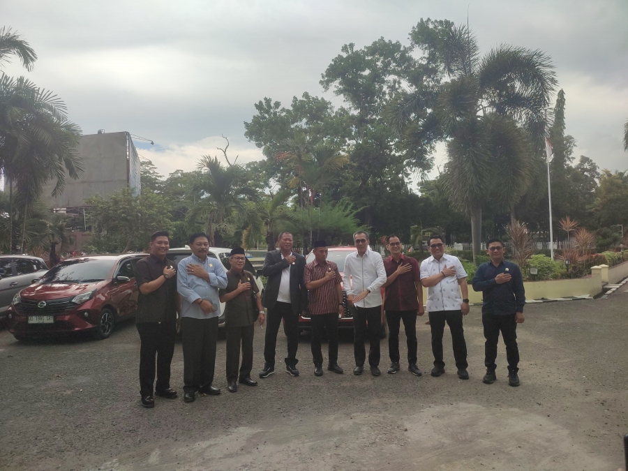 Dipimpin Usman Suhuriah, Pansus DPRD Sulbar Sambangi Disbudpar Sulsel Bahas Ranperda Penyelenggaraan Pemajuan Kebudayaan