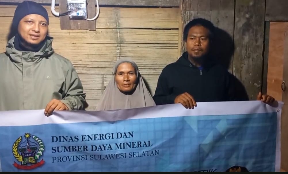 215 Warga Tidak Mampu di Sidrap, Soppeng, Takalar, Wajo, Enrekang dapat Bantuan Pemasangan Listrik dari Pemprov Sulsel
