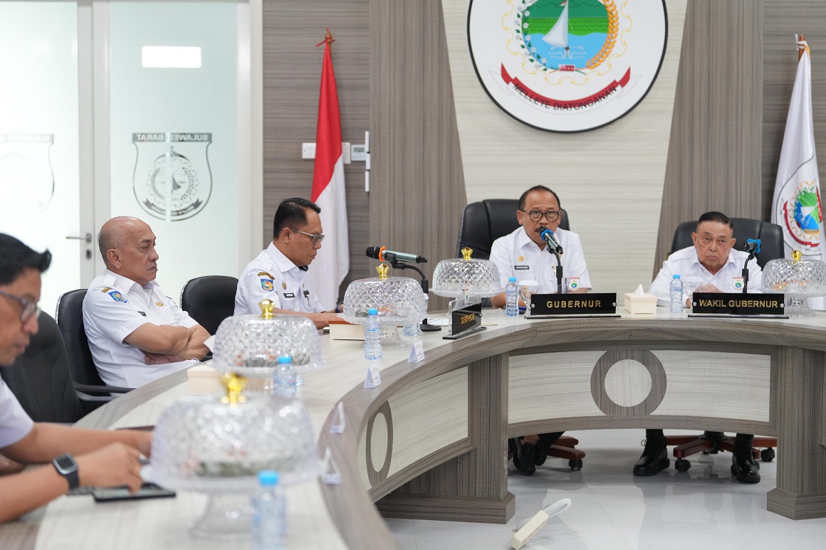 Sulbar Peduli, Gubernur dan Wagub Kumpulkan Donasi Rp1,005 Miliar untuk Korban Bencana di Aceh, Sumut dan Sumbar