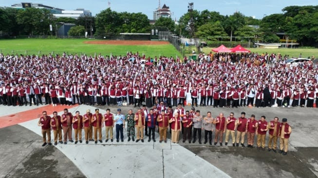 6.032 Ketua RT/RW se-Makassar Resmi Dilantik, Wali Kota Minta Semua Fokus Layani Warga dan Tak Ada Lagi Sekat Politik