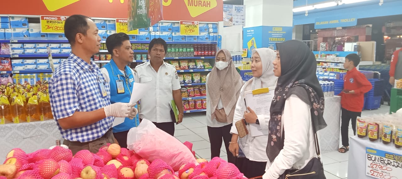 Distapang Sulbar Lakukan Penilaian SPPB-PSAT Terhadap Hypermart Mamuju
