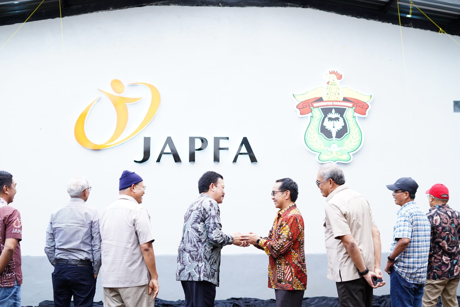 JAPFA Bersama Unhas Resmikan Kandang Closed House Teaching Farm di Pattallassang Gowa
