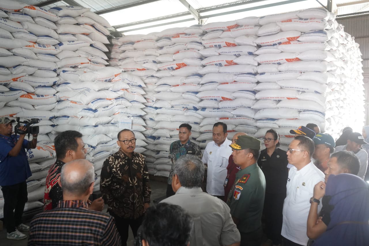 Gubernur Suhardi Duka Pastikan Ketersediaan Pangan Aman Jelang Natal dan Tahun Baru