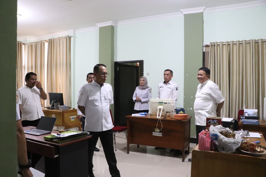 Jelang Awal Tahun, Sekda Sulbar Cek Kesiapan Kantor OPD 
