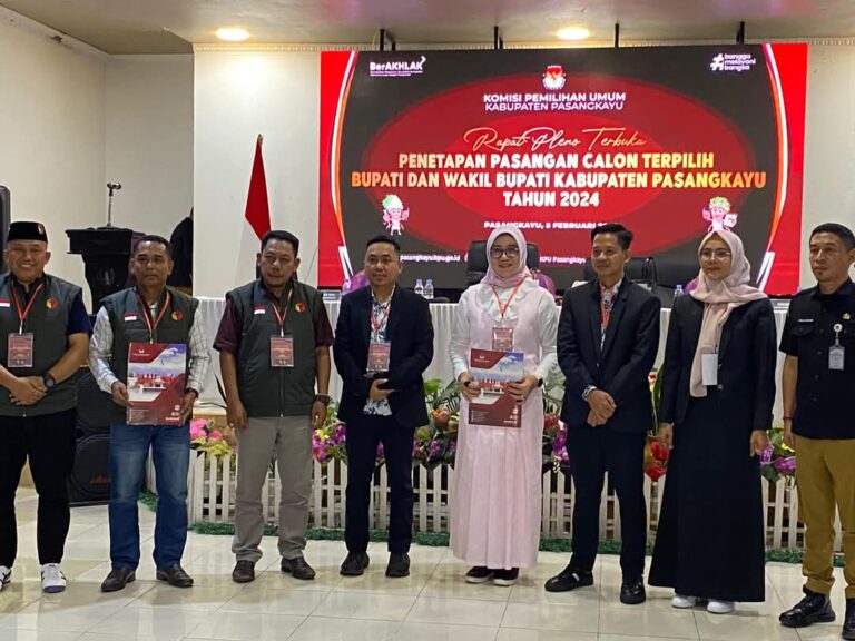 KPU Pasangkayu Resmi Tetapkan Yaumil-Herny Sebagai Bupati Dan Wakil Bupati Kabupaten Pasangkayu Terpilih Periode 2025–2030