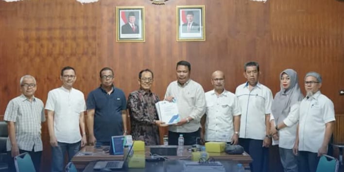 Tingkatkan Kinerja dan Pelayanan, PAM Tirta Karajae Kerja Sama FEB Umpar Lakukan Evaluasi Personalia