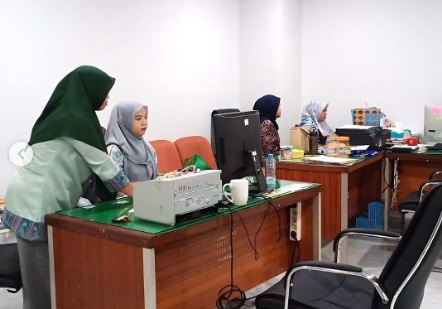 Diskominfo Makassar Beri Pendampingan Puskesmas Makkasau Untuk Penerbitan Sertifikat Elektronik