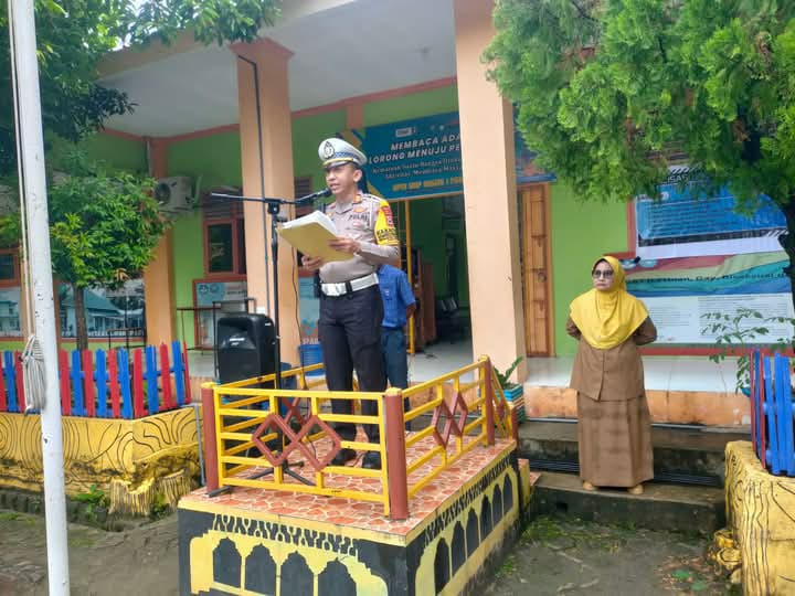 Bersama Satlantas Polres Parepare, SMPN 1 Komitmen Tertib Berlalu Lintas Sejak Dini