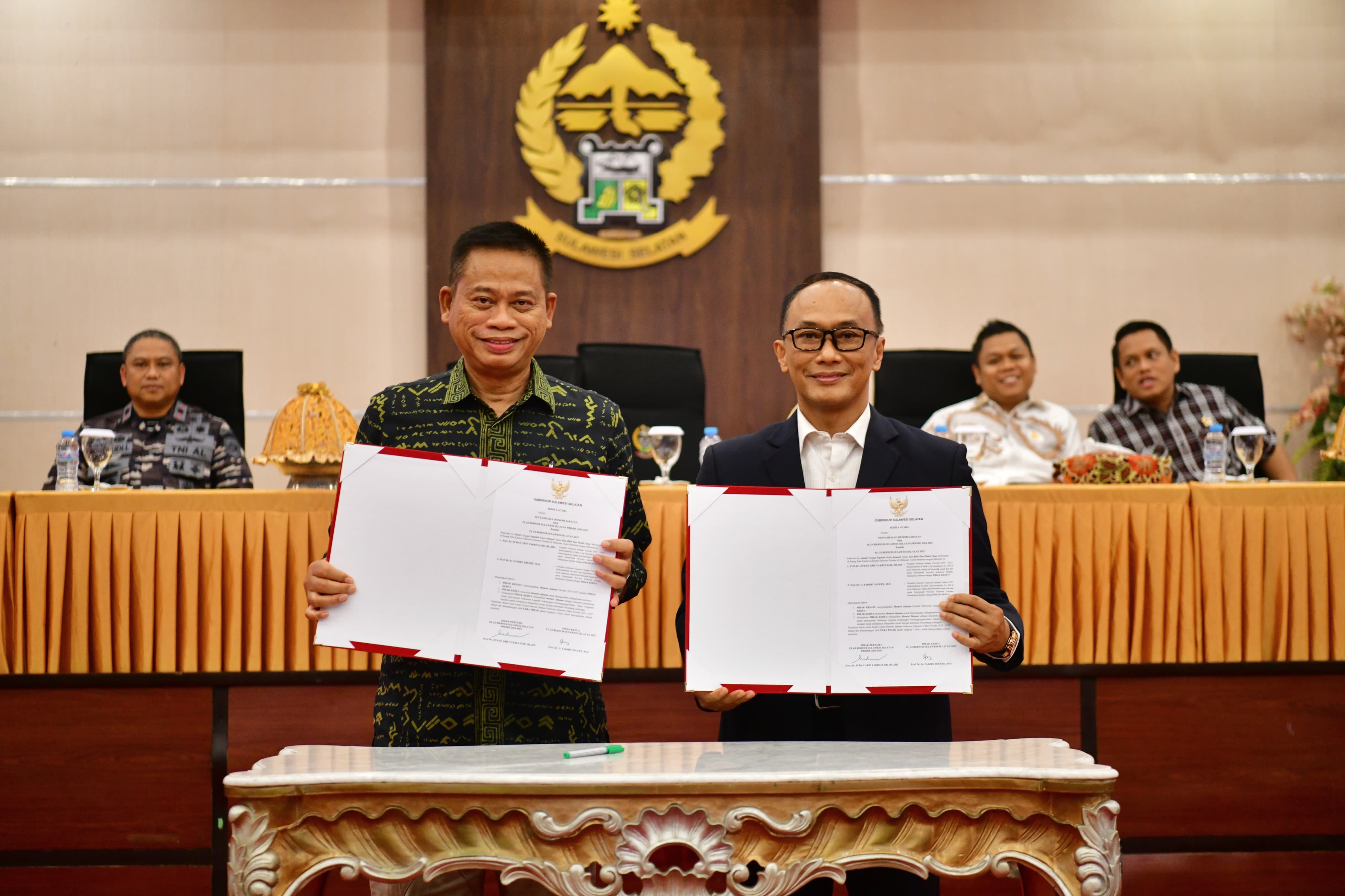 Dua Profesor Pemimpin Sulsel Lakukan Sertijab, Disaksikan Forkopimda, Bupati dan Wali Kota hingga ASN  