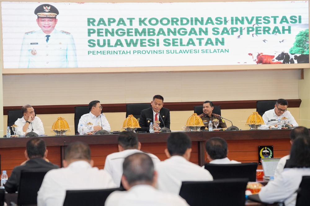 Ingin Sulsel Jadi Sentra Sapi Perah, Prof Fadjry Djufry Minta Izin Investasi Dipercepat