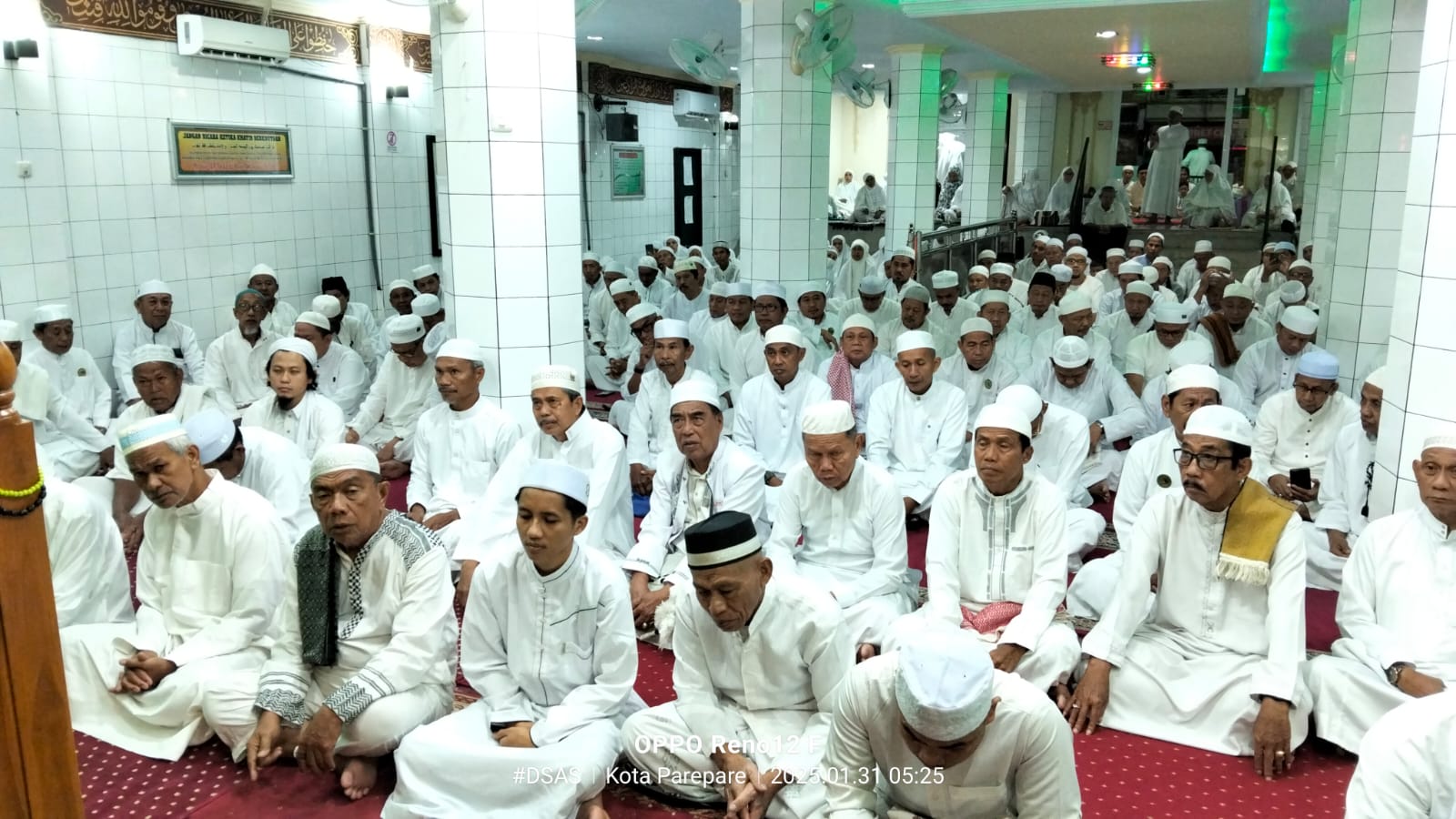 Bertabur Tokoh di Safari Salat Subuh Majelis Syuhada Parepare, Masjid Istiqlal Over Capacity