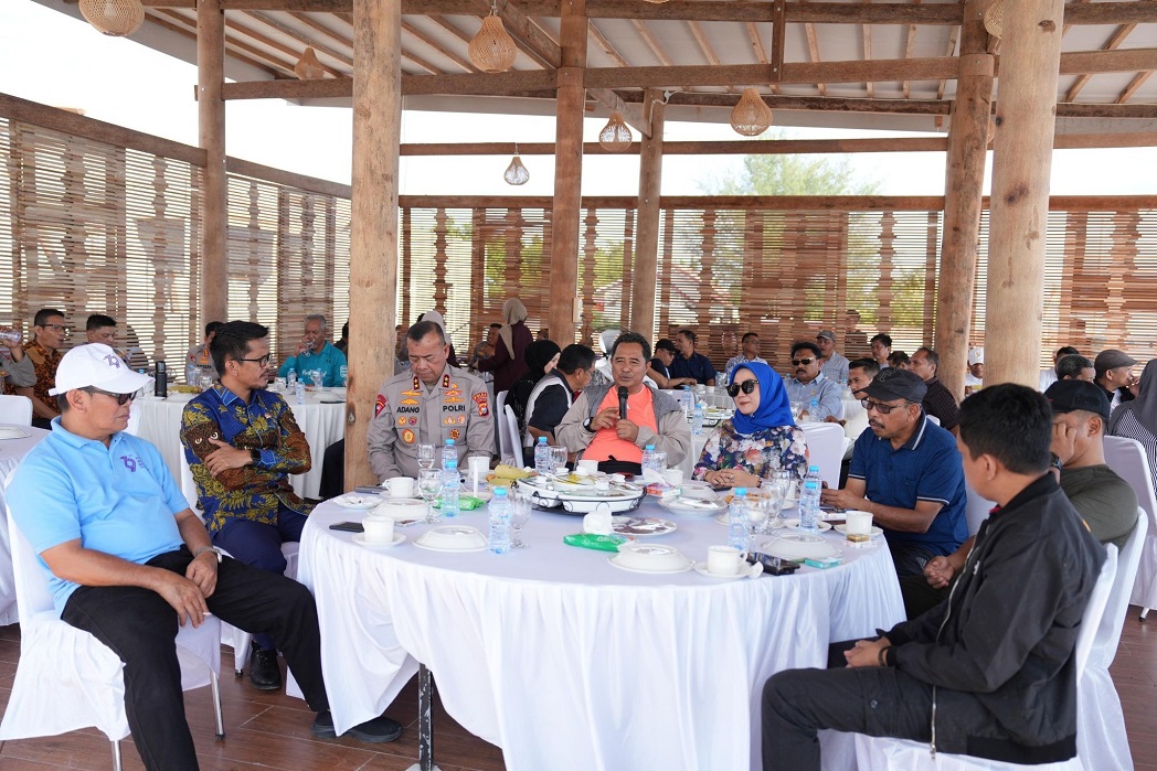 DPRD Sulbar dan Polda Inisiasi Coffee Morning Bersama Forkopimda dan OKP di Dermaga Sandeq Nusantara