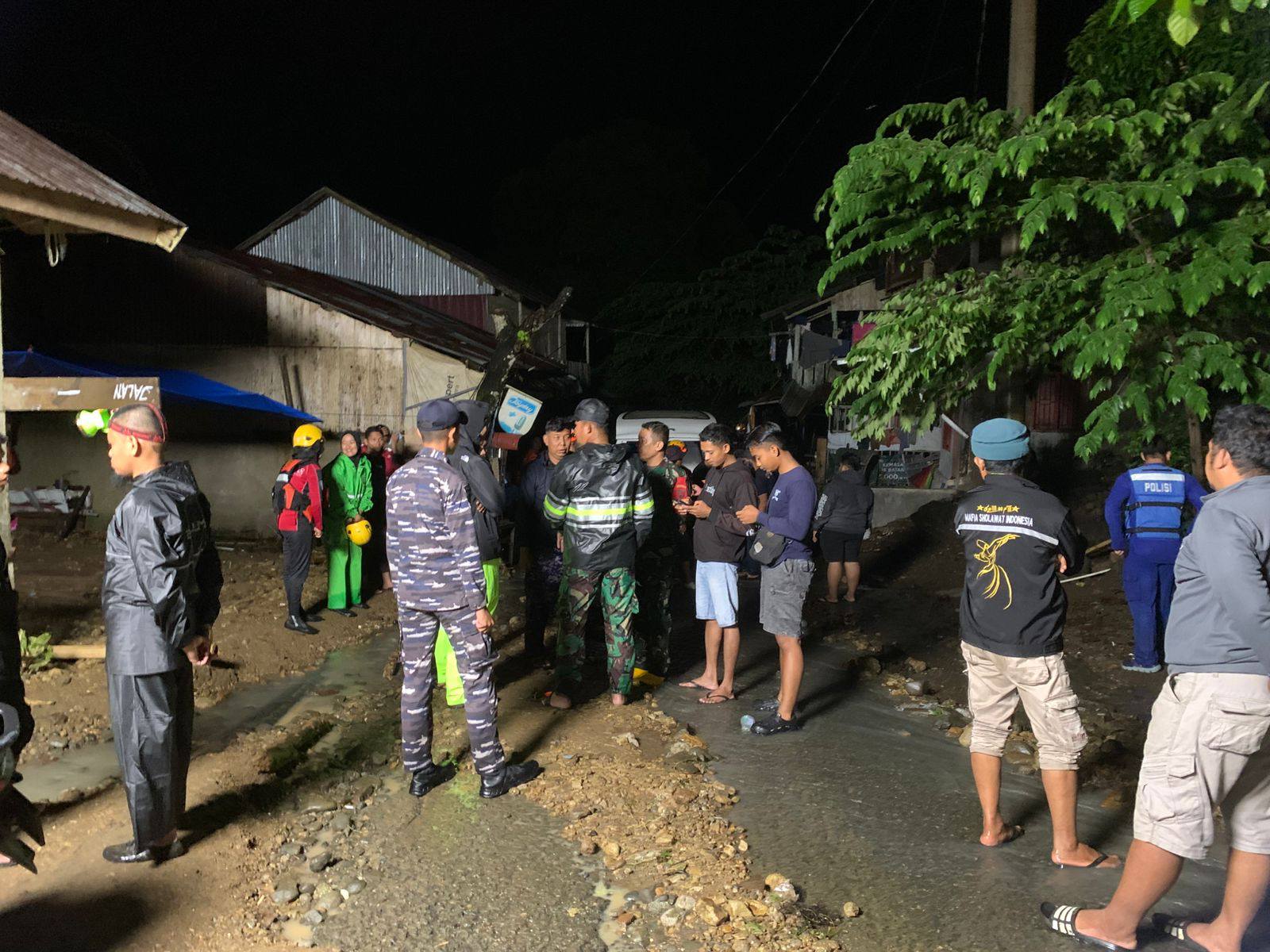 Tanah Longsor di Mamuju, Pj Bahtiar Ucapkan Duka Mendalam dan Tetapkan Darurat Bencana 