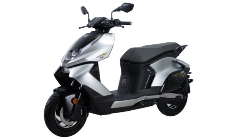 Motor Listrik Baru Gaya Futuristik Resmi Meluncur, Dibanderol Rp63 Juta