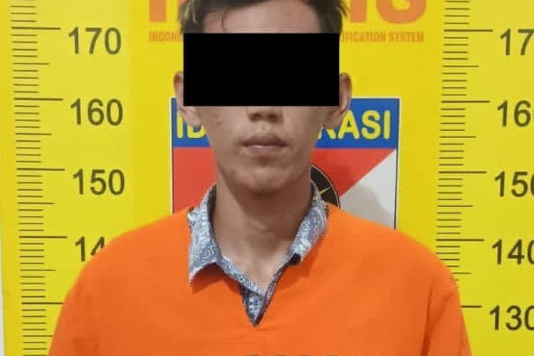 Siaran Langsung saat Berhubungan Badan hingga 10 Jam per Hari, Pasutri Kantongi Cuan Rp35 Juta