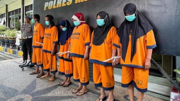 Gadis-gadis Belia Berpakaian Seksi Jadi Pramusaji di Warung Kopi, Pemiliknya Jadi Tersangka