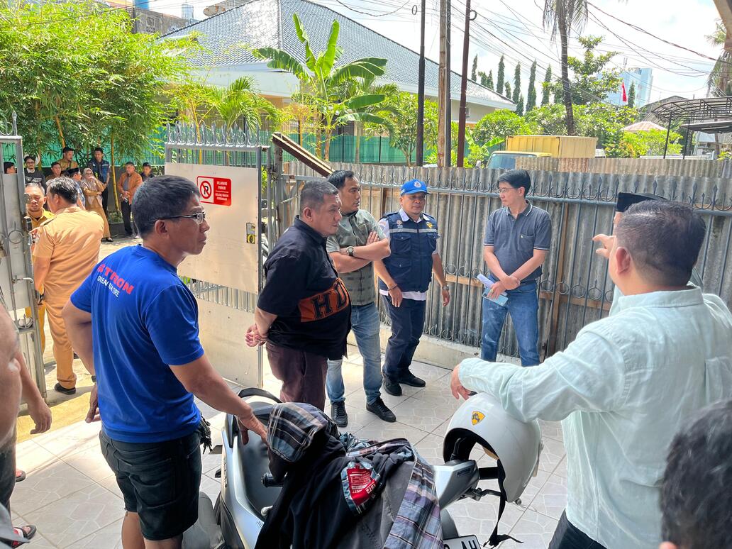 Dinilai Membahayakan, DPRD Makassar Sidak Bangunan Ruko di Bulusaraung