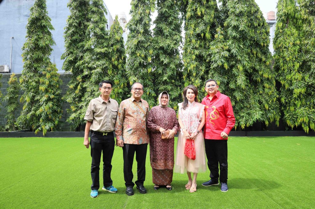 Momentum Imlek Jaga Keharmonisan Antar Umat Beragama, Danny Pomanto Silaturahmi ke Rumah Tokoh Tionghoa