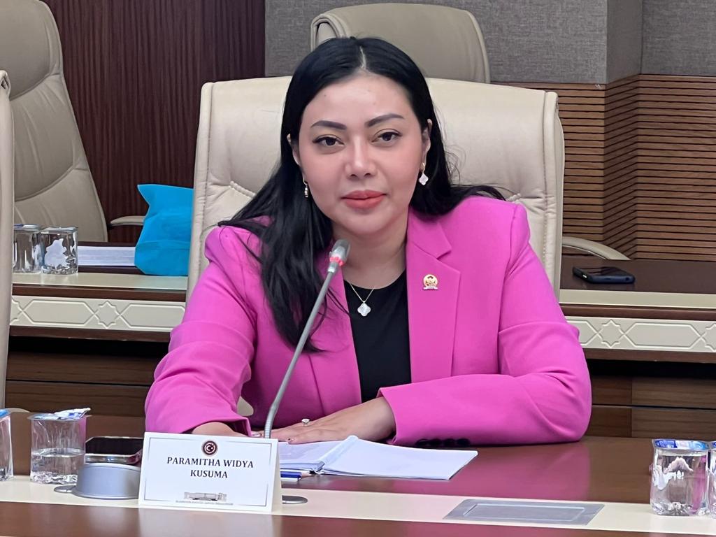 Sosok Paramitha Widya Kusuma, Mantan Anggota DPR RI yang Memenangkan Pilkada Brebes dengan Dukungan 12 Parpol