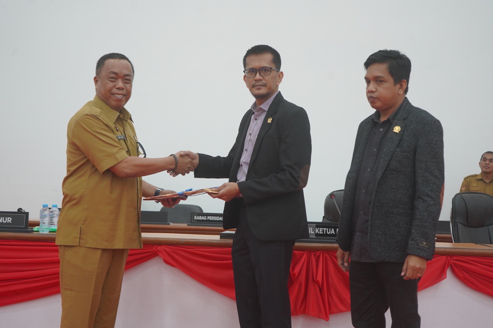 Pemprov Sulbar Jelaskan Penyertaan Modal di PT Bank Pembangunan Daerah Lewat Paripurna DPRD Sulbar