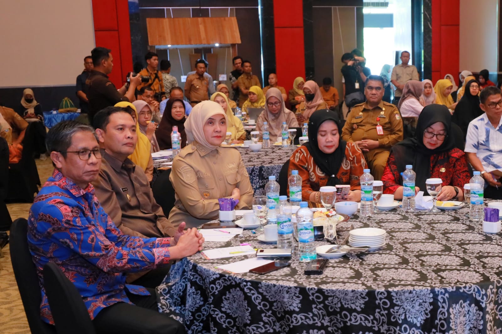 Rakor dan Evaluasi TPPS se-Sulsel, Wawali Makassar Tekankan Pentingnya Sinergi Lintas Sektor dan Intervensi Tepat Sasaran