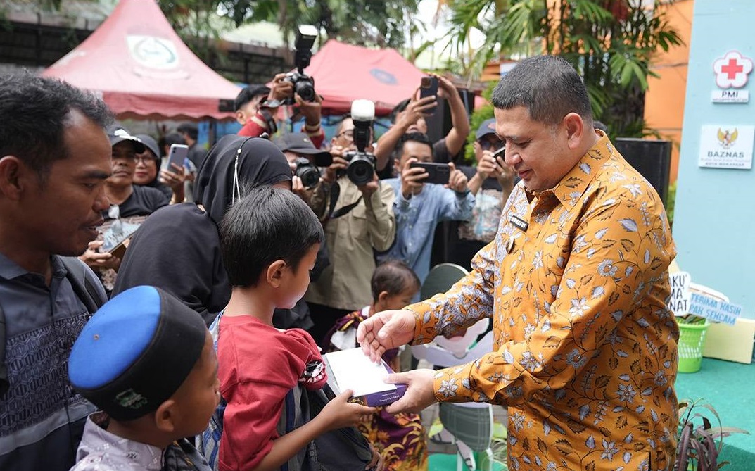 Khitanan Massal dan Donor Darah di Mamajang, Wali Kota Makassar Pastikan Layanan Sosial Merata hingga Kepulauan