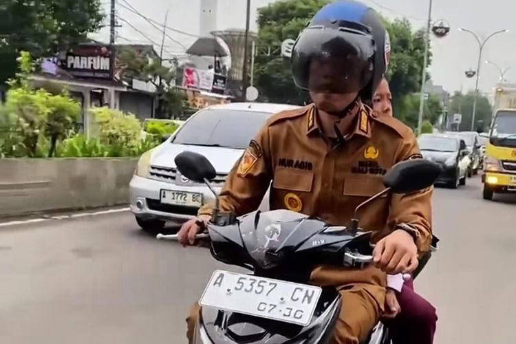 Wakil Wali Kota Ditilang Polisi, Gegara Bonceng Dua Anak ke Sekolah Tak Pakai Helm