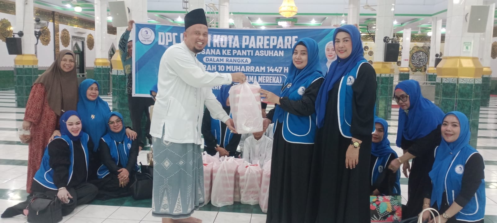 IWAPI Parepare Berbagi Kebahagiaan di Hari Asyurah 10 Muharram 1447 H