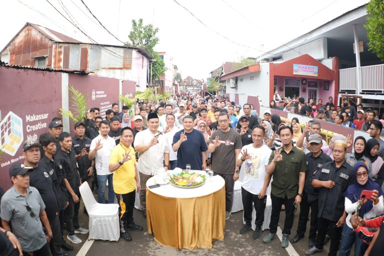 Canangkan Jumat Bersih, Wali Kota Makassar: Simbol Kebangkitan Kesadaran Kolektif Pentingnya Kebersihan 