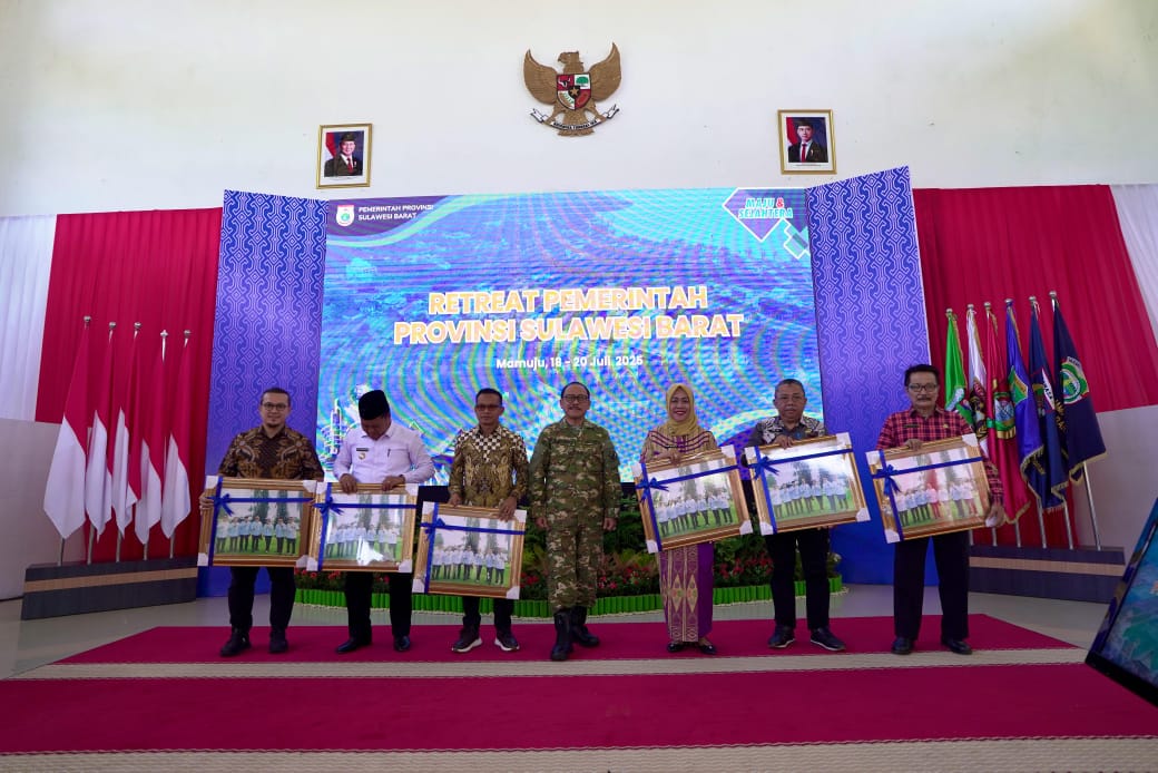 Retreat Ditutup, Gubernur SDK Sampaikan Pesan Tegas soal Etika, Ekonomi, dan Integritas