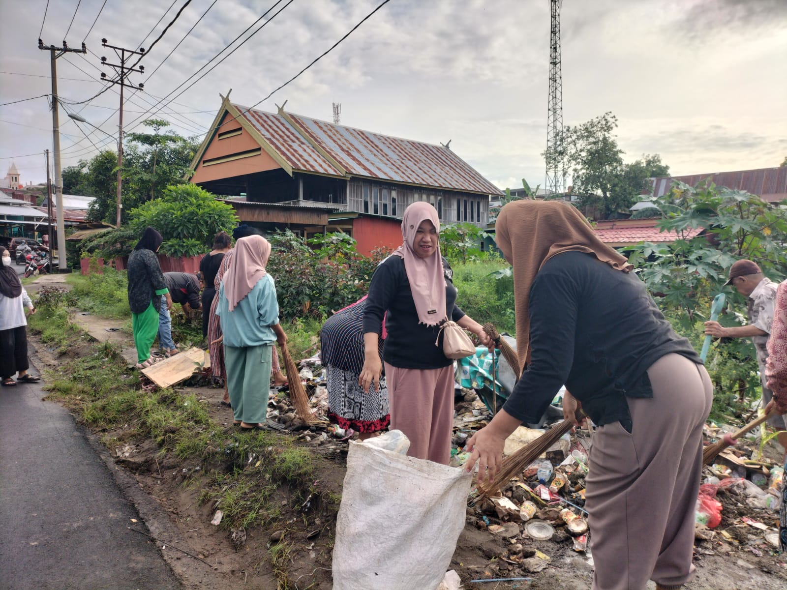Inovasi di Kelurahan Bukit Indah Kedepankan Keluarga Peduli Lingkungan Sehat Berantas DBD