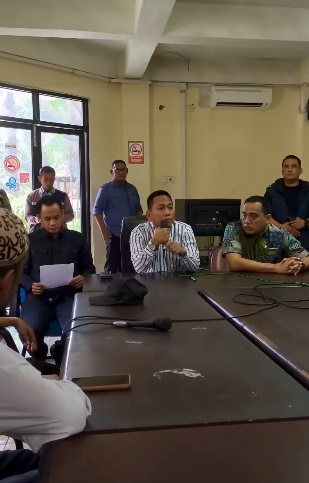 DPRD Makassar Terima Aspirasi Pedagang Pasar Terong yang Menolak Rencana Rekolasi