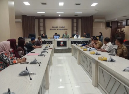 Komisi B DPRD Makassar Gelar RDP Bersama Perumda Pasar, Bahas Rencana Penertiban Pedagang