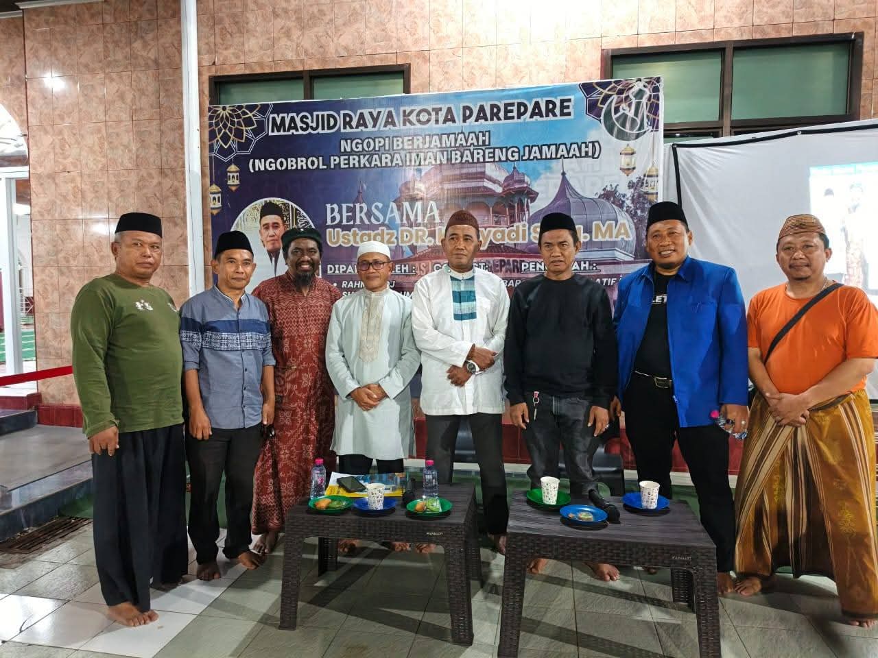 Hadirkan Kadis Perpustakaan, Ngopi Berjamaah Masjid Raya Padukan Pembahasan Agama dan Isu Sosial Kemasyarakatan 